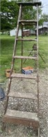 7' Wood Step Ladder
