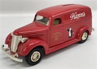 Hamms Beer 1938 Pannel Truck Die-Cast
Measures