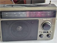 Vintage Radioshack Portable Radio