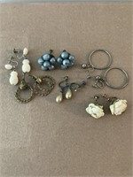 (6) Pairs Vintage Screw Back Earrings