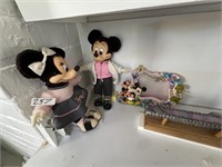 MICKEY AND MINNE DOLLS AND FRAME