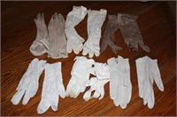 Pairs of kid gloves, size 6.5-7