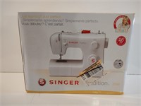 Singer Tradition Sewing Machine NEW