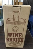 Wine Brique-Keeps Wine Chilled
