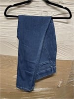 Size Medium Amazon essentials women pants