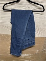 Size Medium Amazon essentials women pants