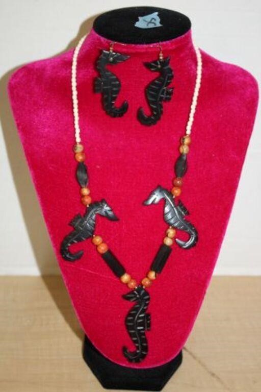 SEAHORSE THEMED NECKLACE & MATCHING EARRINGS