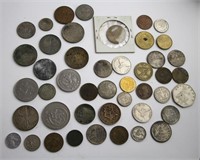 LOT OF INTERNTIONAL COINS