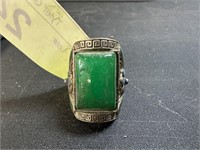 CHINESE JADE RING W STONES ON SIDE NOTE