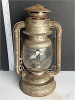 Dietz oil lantern