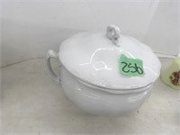 ironstone chamber pot