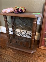 SMALL ACCENT TABLE W BUILT IN WINE RACK