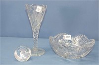 Showy Glass Pinwheel Bowl 8"W & Vase 9"H