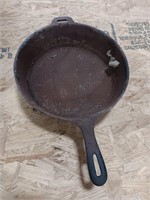 Cast iron skillet 10.5 inches