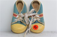 Vintage size 4 Baby Shoes