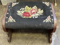 Decorative Bird Foot Ottoman