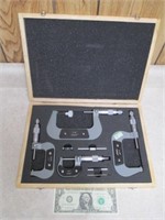 0-4" Micrometer Set in Case