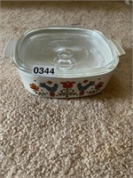 Vintage 2 qt rooster pattern Corning ware with lid