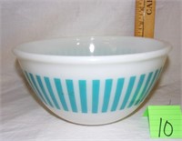 turquoise/white mixing bowl