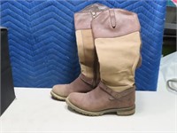 ARIAT Womens sz7B Waterproof ZipUp Boots