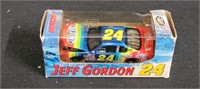 2000 Jeff Gordon Dupont 1/10008