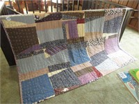 VINTAGE KNOTTED TIE QUILT