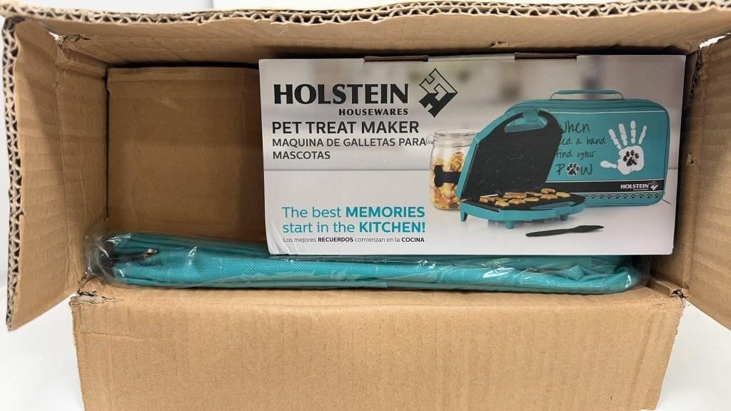 HSN Holstein Pet Treat Maker new in box