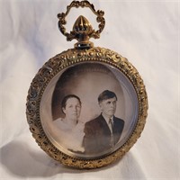Cute pocket watch picture frame