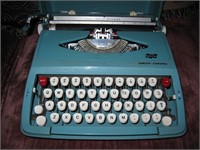 Retro Teal Smith Corona Travel Typewriter