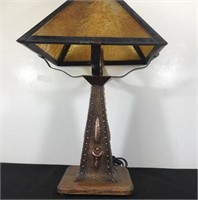 ARTS & CRAFTS TABLE LAMP HAMMERED COPPER BASE