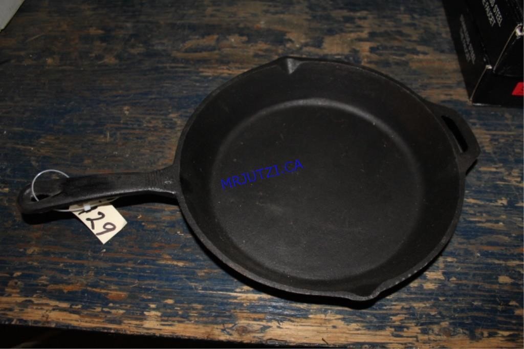 Camp Chef Canadian Cast Iron 12" Fry Pan