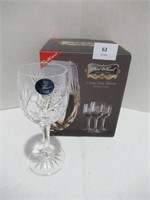 Brilliant Pinwheel Wine Glasses - Set of 4