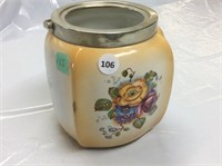 Biscuit Barrel missing lid, 6" high