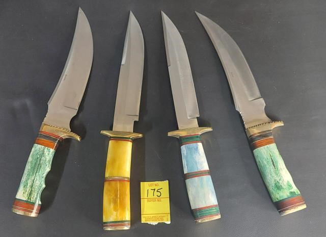 Set of 4 Hunting Knifes w/ Leather Sheath