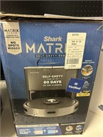 Shark Matrix self empty robot vac