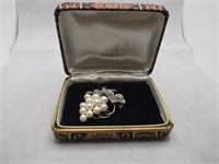 Vtg. Maruwa Pearl Co. Pearl Grape Cluster Brooch