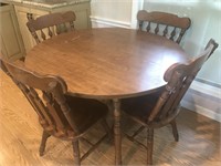 Round Table & 4 Chairs Lot C