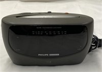 Philips-Magnavox Alarm Clock, Powers On