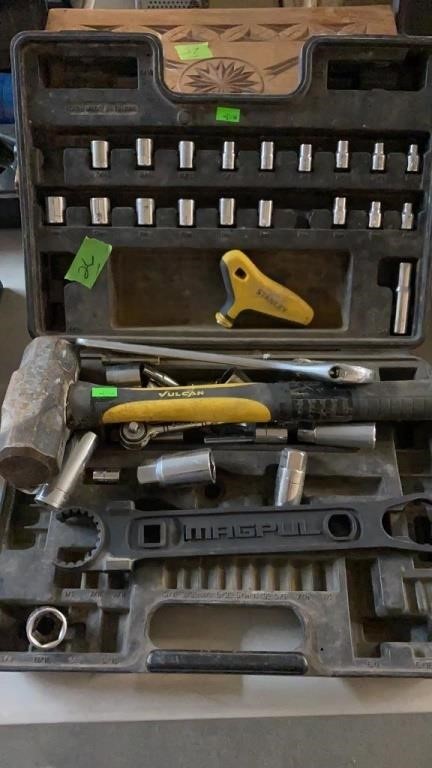 GROUP OF MISC TOOLS