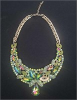 Vintage looking Crystal necklace with teardrop