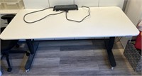Electric Adjustable Table 63 x 32 x 28