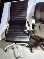 LEATHER  OFFICE CHAIR