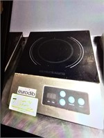 COUNTERTOP  INDUCTION  COOKER