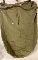 LARGE US ARMY DUFFLE BAG AS IS