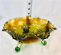 Green Carnival glass footed dish w ruffled top