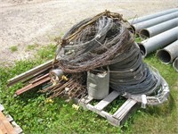 PALLET OF FENCING ITEMS