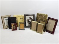 ASSORTMENT OF PICTURE FRAMES-2.5 X 3.5 TO 5 X 7