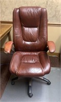 EXECUTIVE LEATHER OFFICE CHAIR