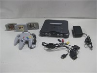 Nintendo 64 W/Games & Accessories Powers on