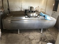 Stainless Steel 400 Gallon Milk Tank